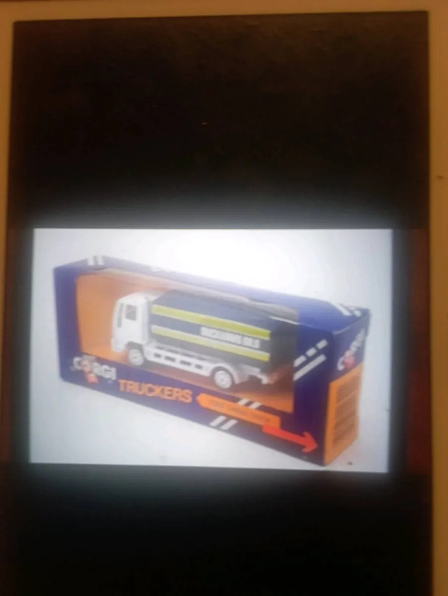 CORGI APPX 10cONG  DIE-CAST FORD CARGO TRUCK. - Image 1