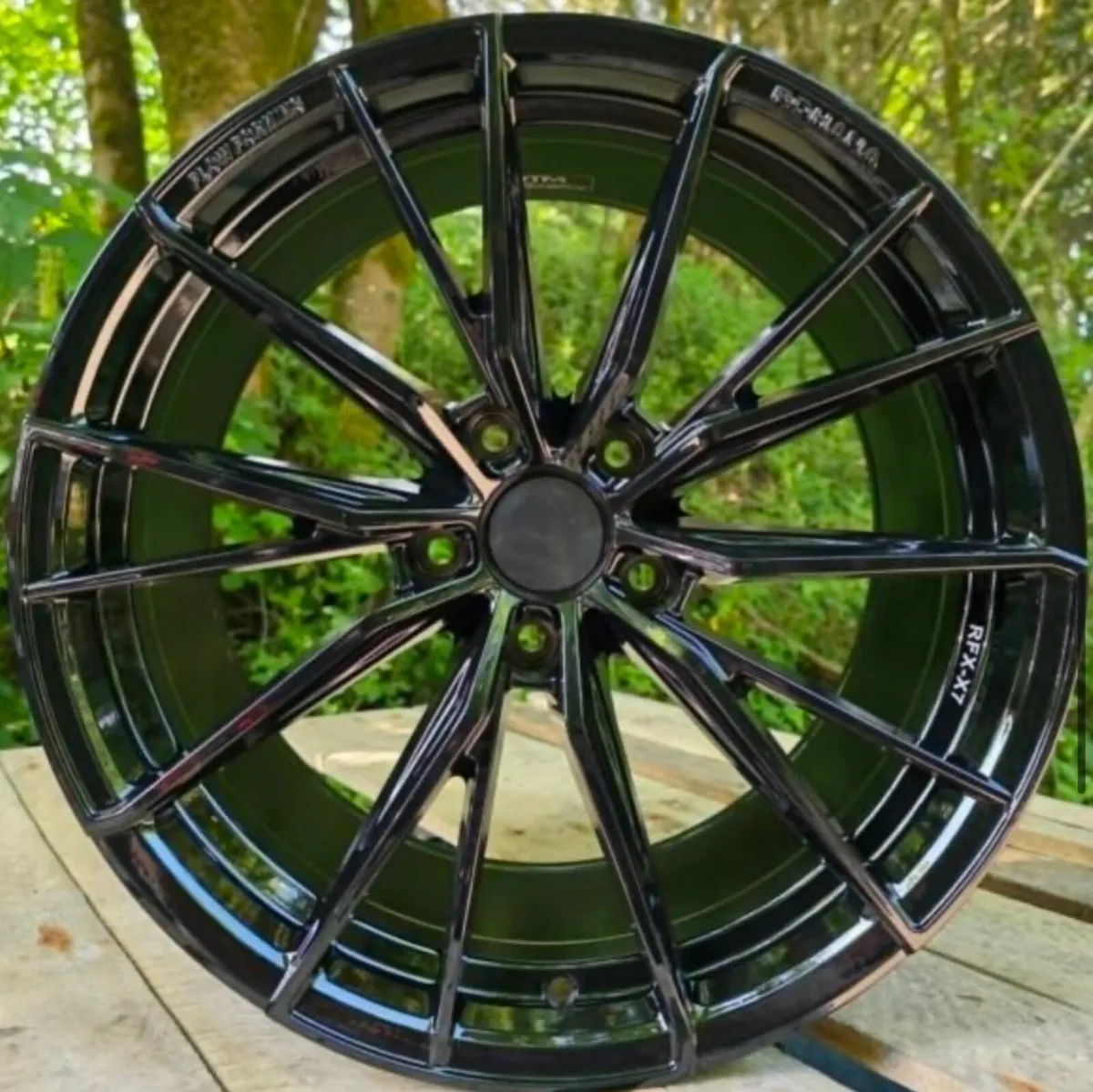 19”  black gloss 5x108