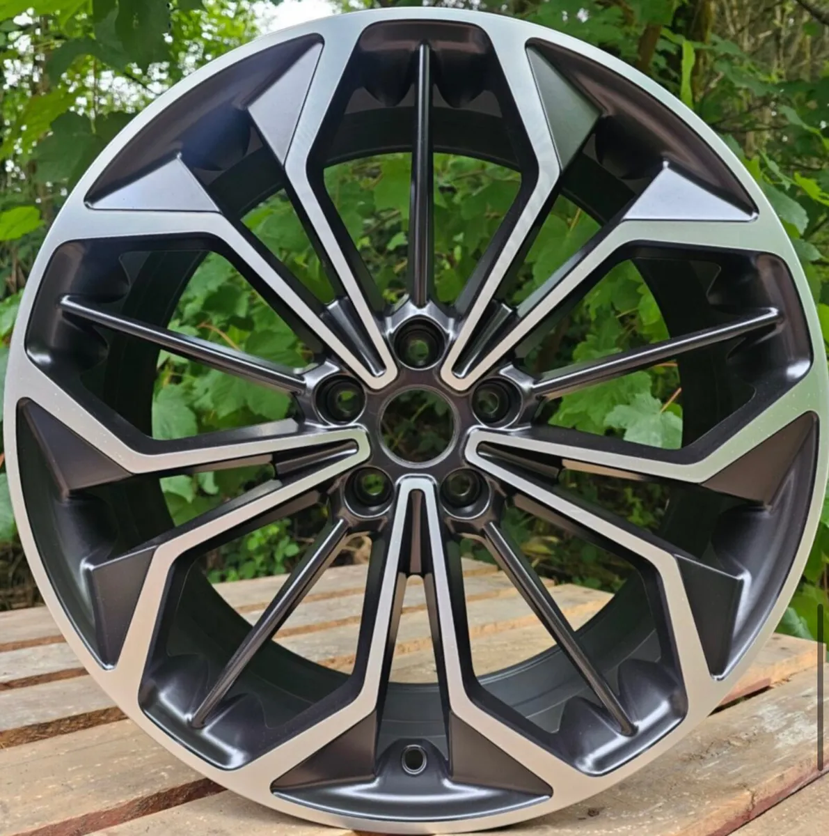19” Ford st black & pol 5x108