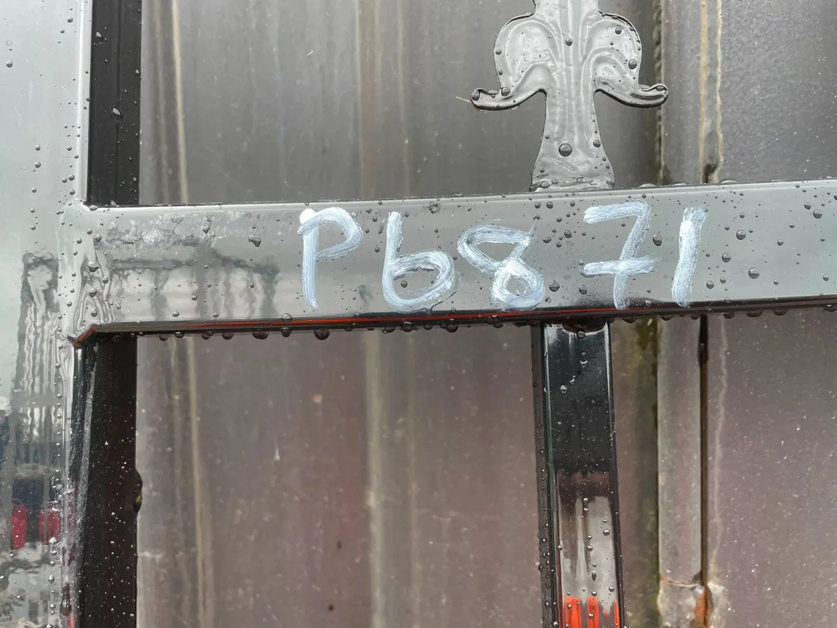 Steel Bi-Parking 3m Driveway Gate - Image 3