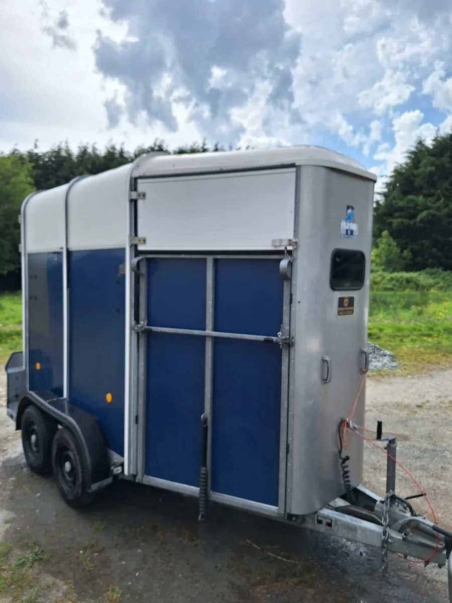Horse Box - Image 1