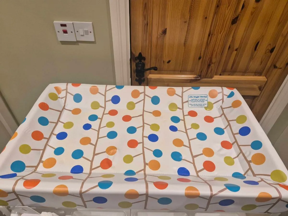 Baby changing unit - Image 3
