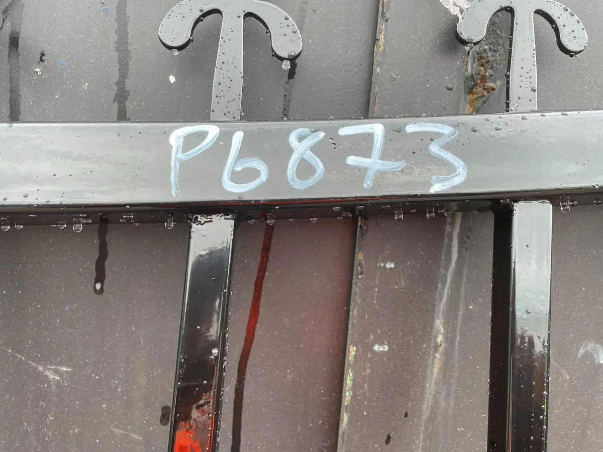 Bi-Parking Driveway Gate - Image 4