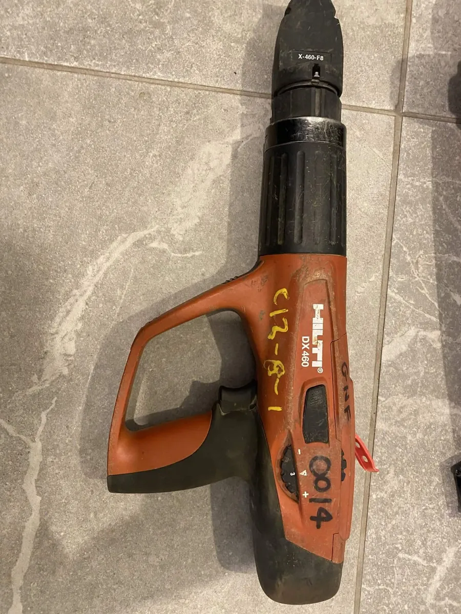 Hilti DX460 Powder Actuated Nail Gun - Image 4