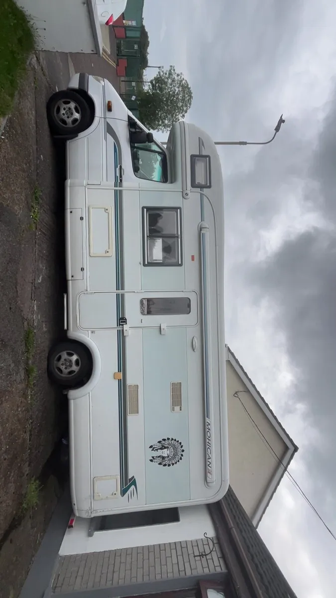 Campervan / Motorhome - Image 1