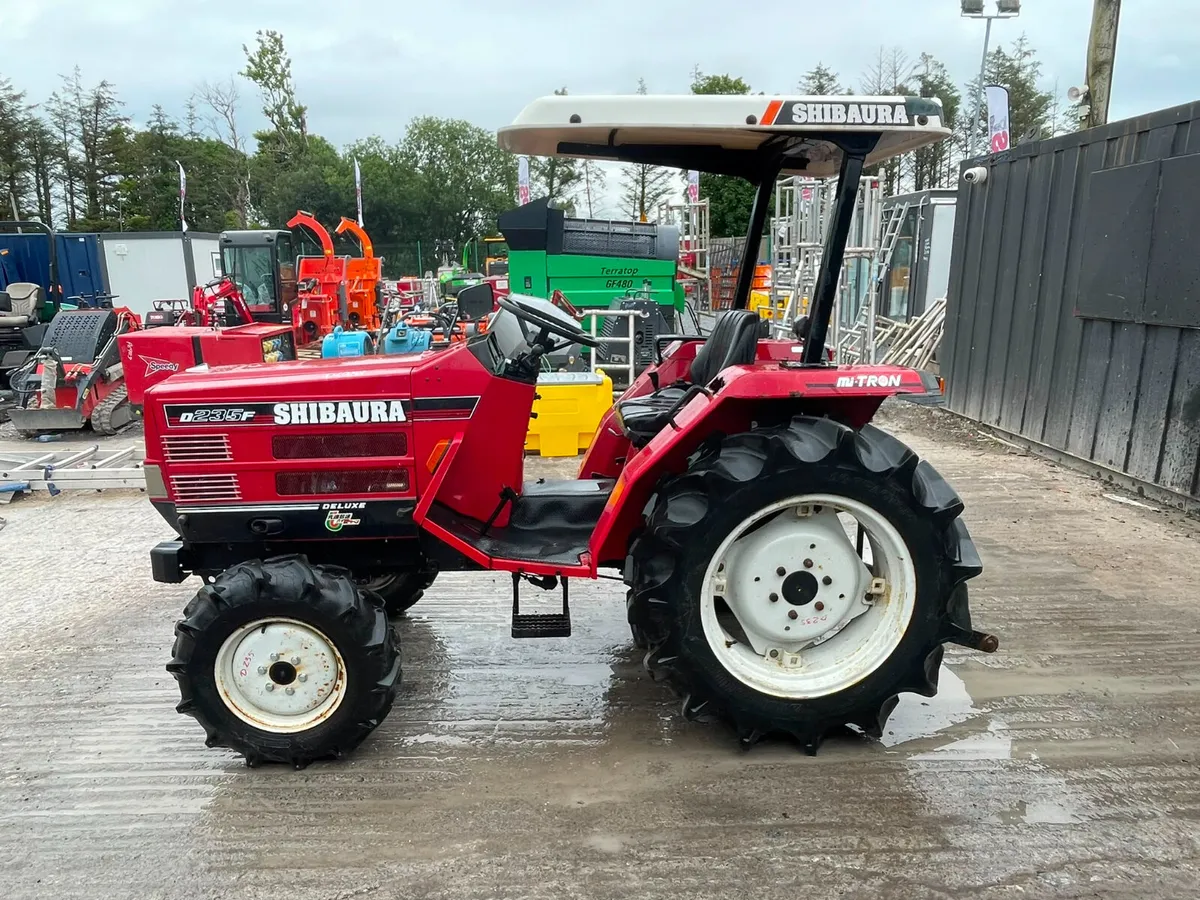 Shibaura D235F 4WD Compact Tractor, Rotovator - Image 4