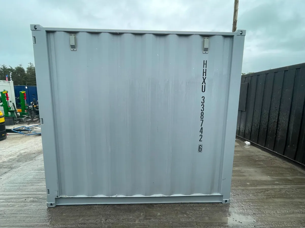 11 ft Storage Container - Image 4
