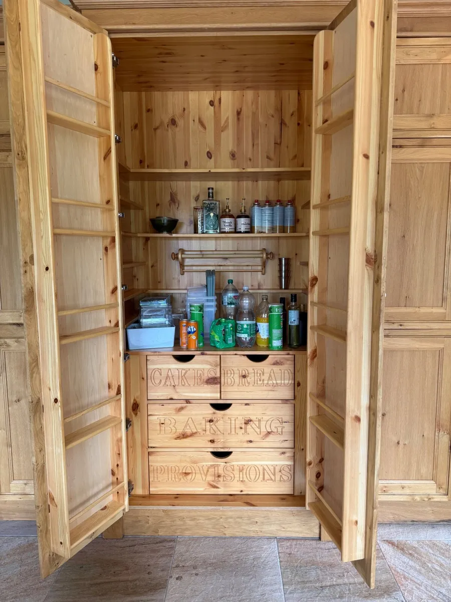 Kitchen - Image 2