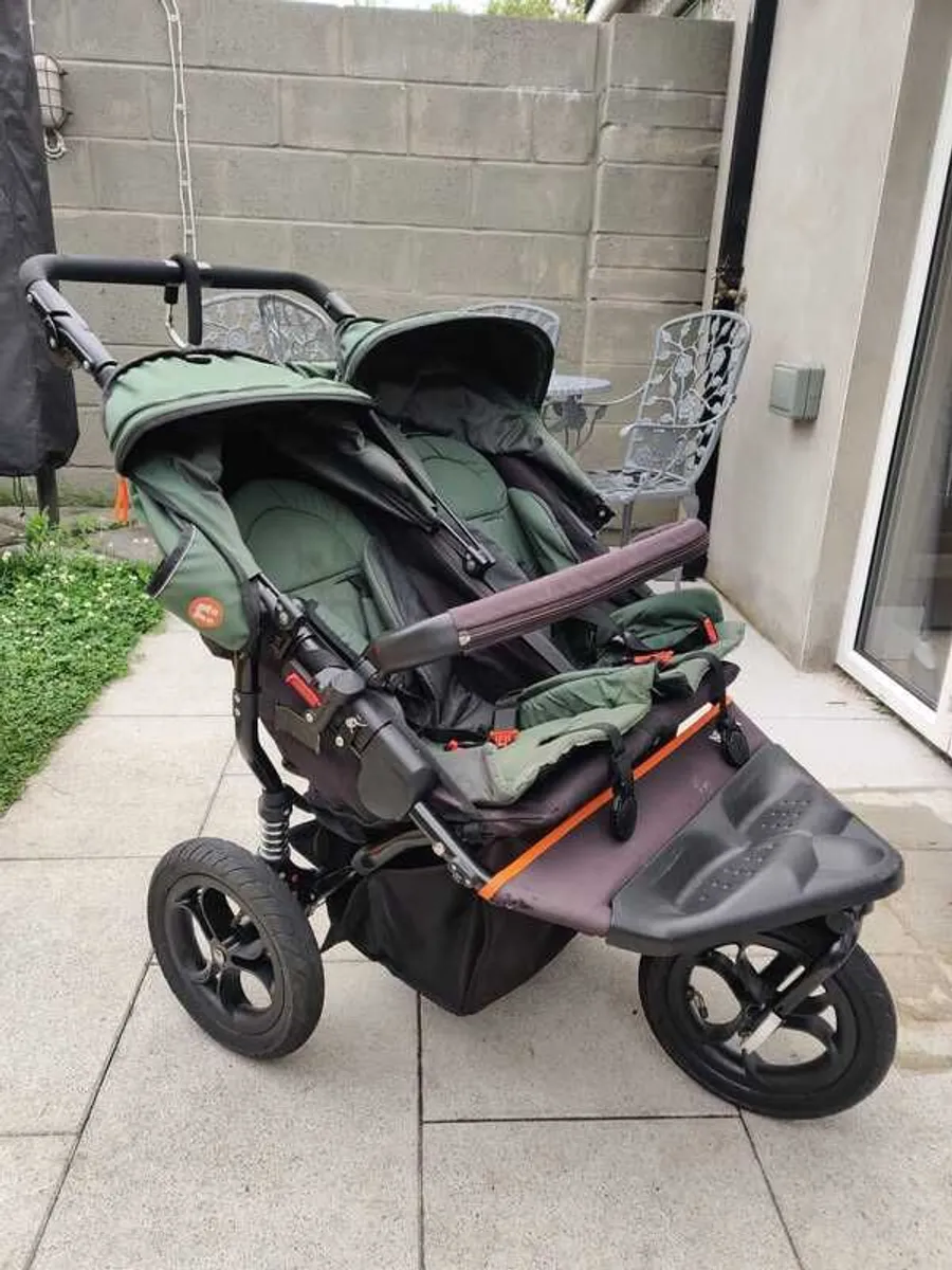 Out 'n' About Nipper Double V5 - Twin buggy - Image 1