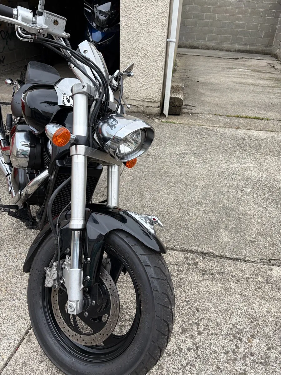 Suzuki Intruder 800 - Image 3