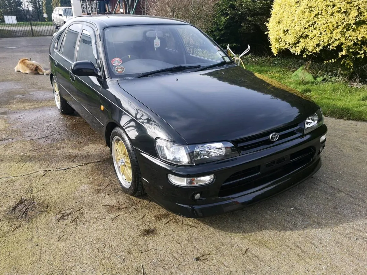 Toyota Corolla - Image 2