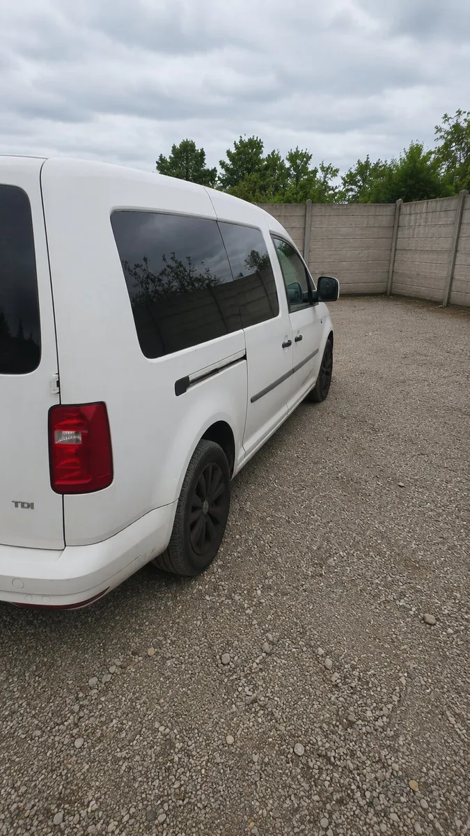 Volswagon Caddy Van - Image 3