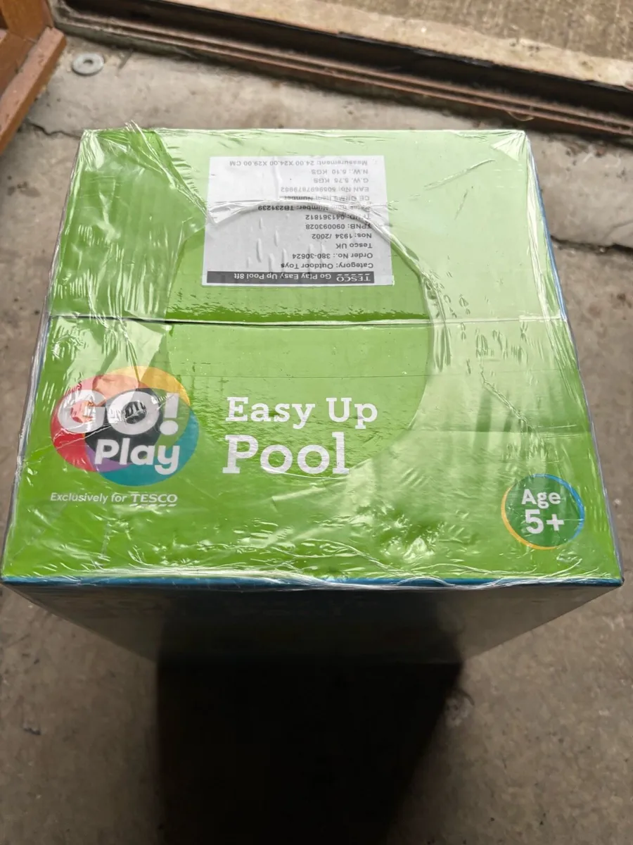 Outdoor pool - Image 3