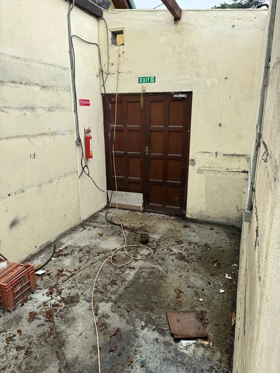 Hardwood doors - Image 2