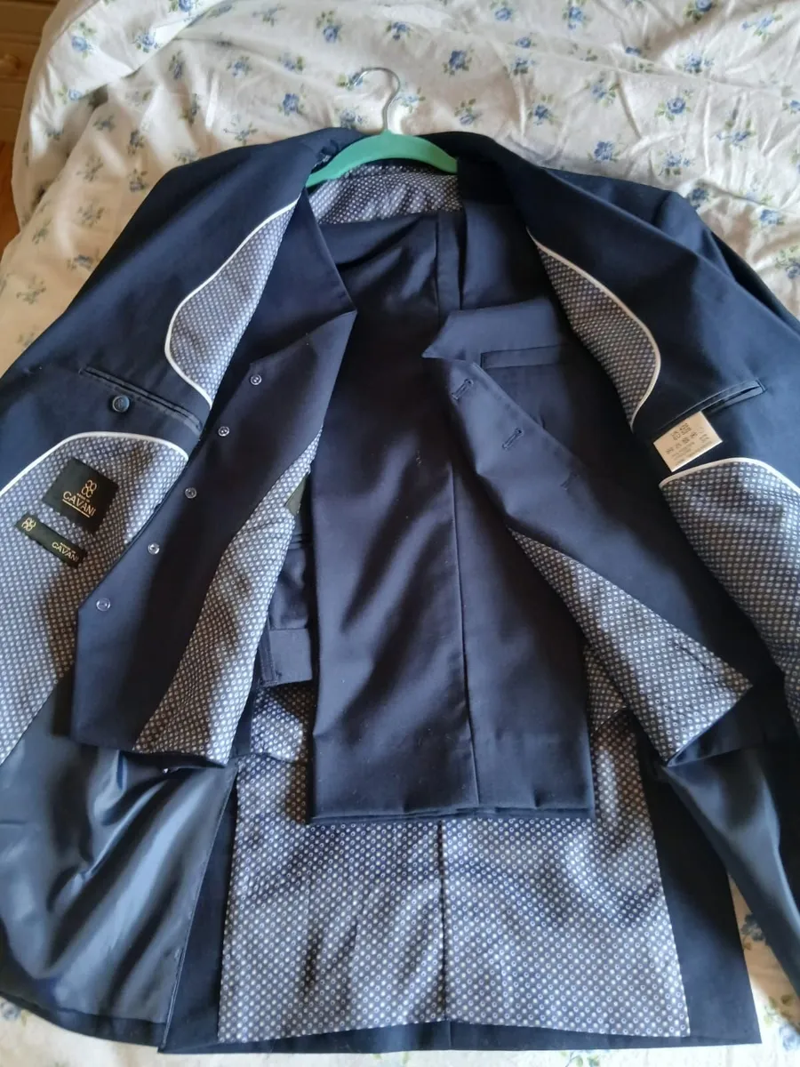Mens suits - Image 1