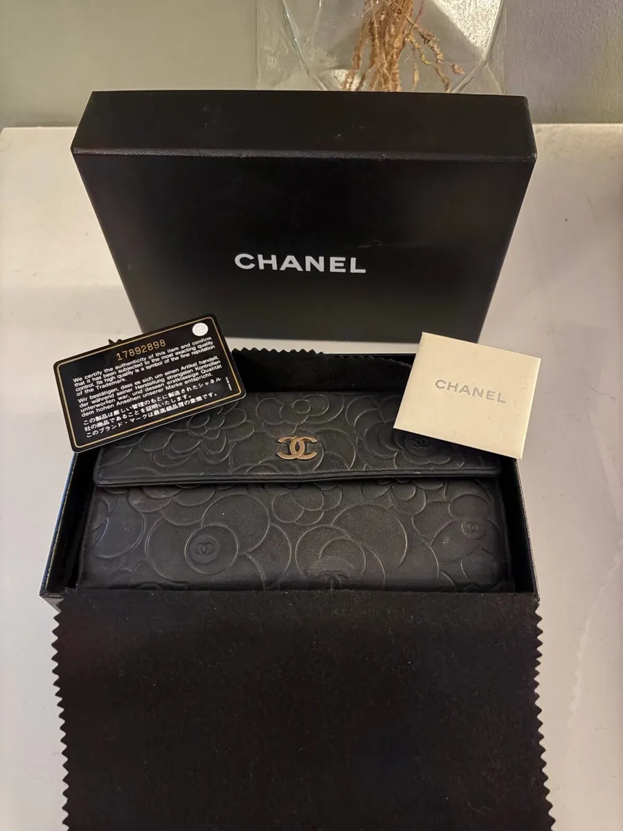 Chanel Wallet - Image 1