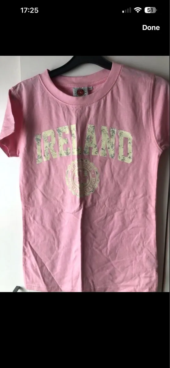 Ladies Ireland top size S €5 - Image 1
