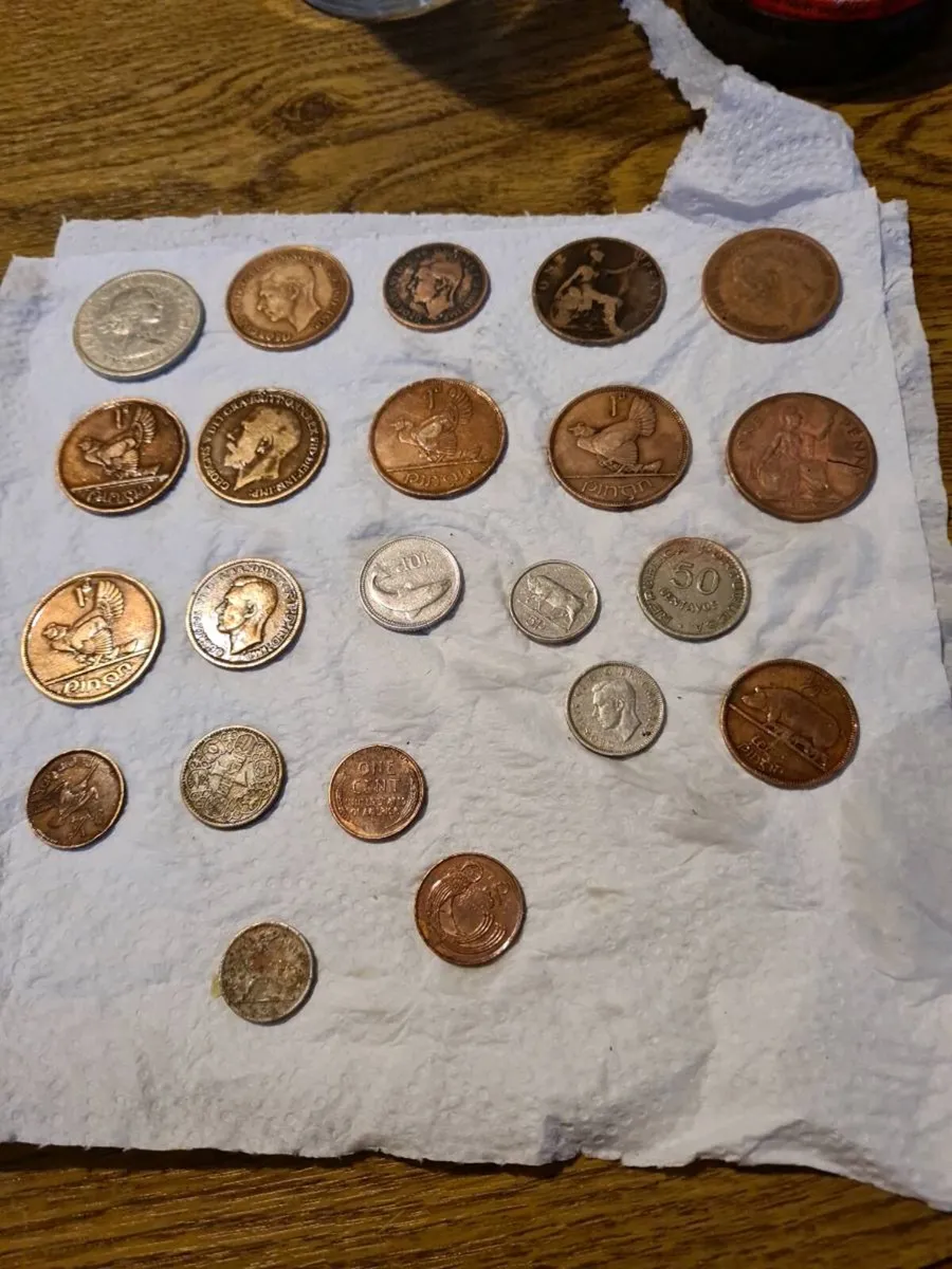 Collection of Vintage Irish & British Coins - Image 2