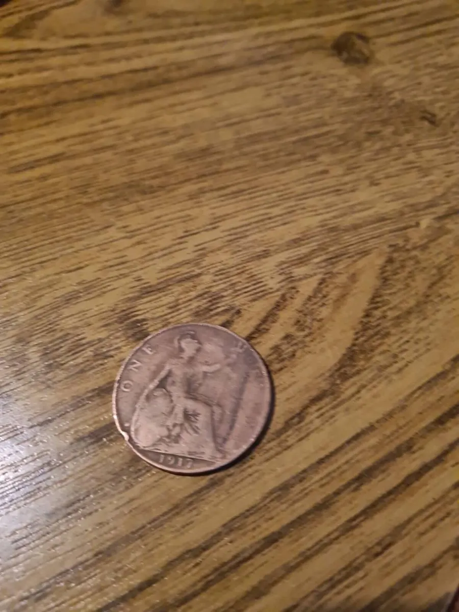 Collection of Vintage Irish & British Coins - Image 3
