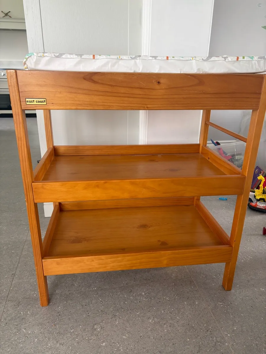 Baby changing unit