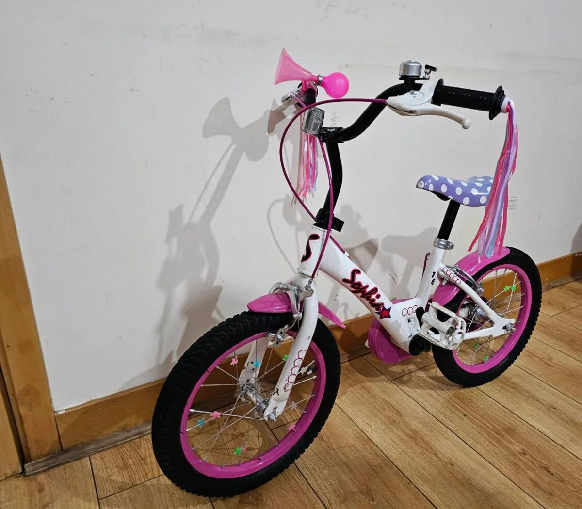 Beautiful Pink Girls Bike 16inch Excellent Conditi - Image 4