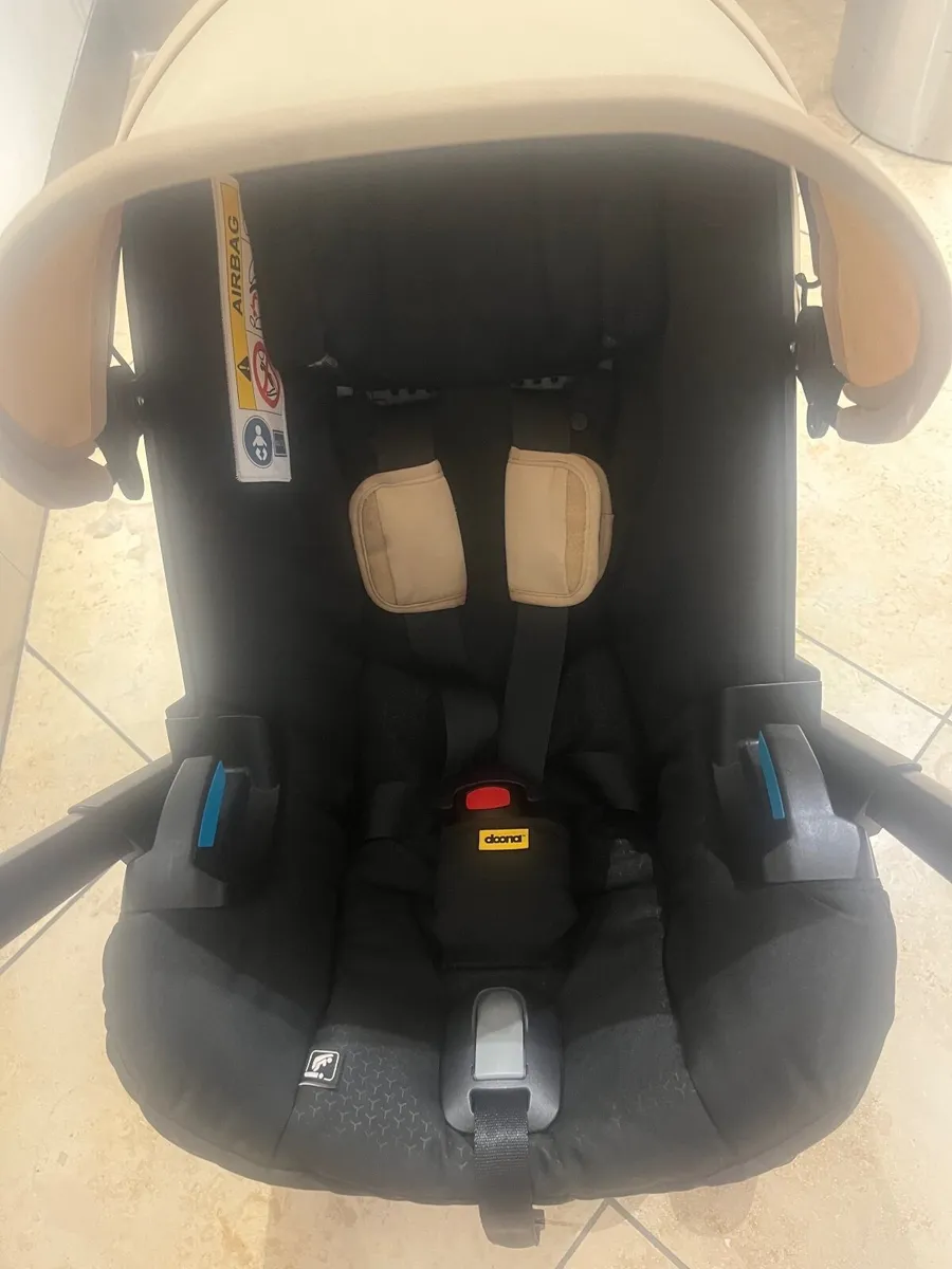 Doona i with isofix base - Image 2