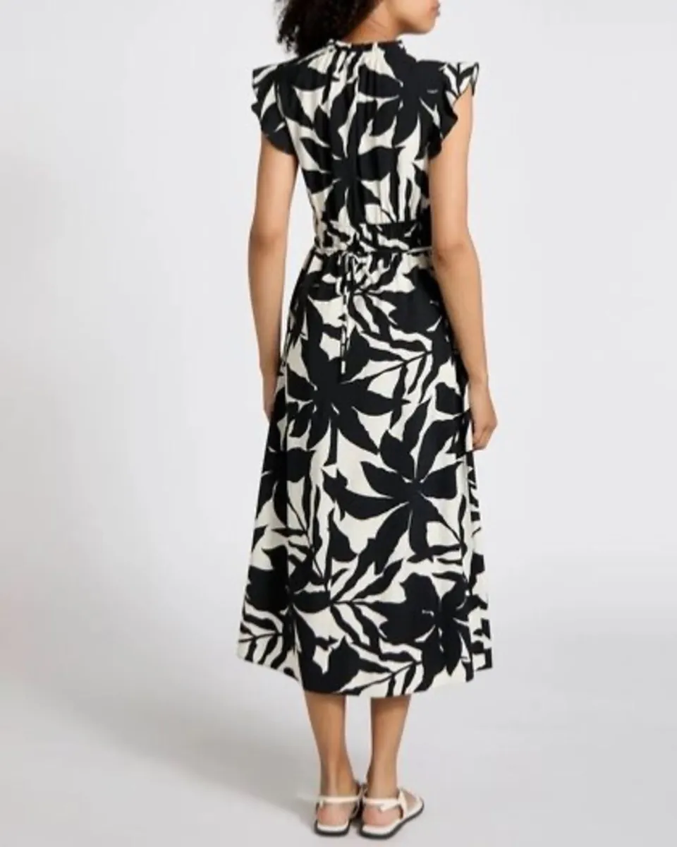 NEW Mono Print Dress: Size 8 - Image 4