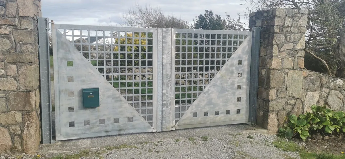 Steel Gates - Image 1