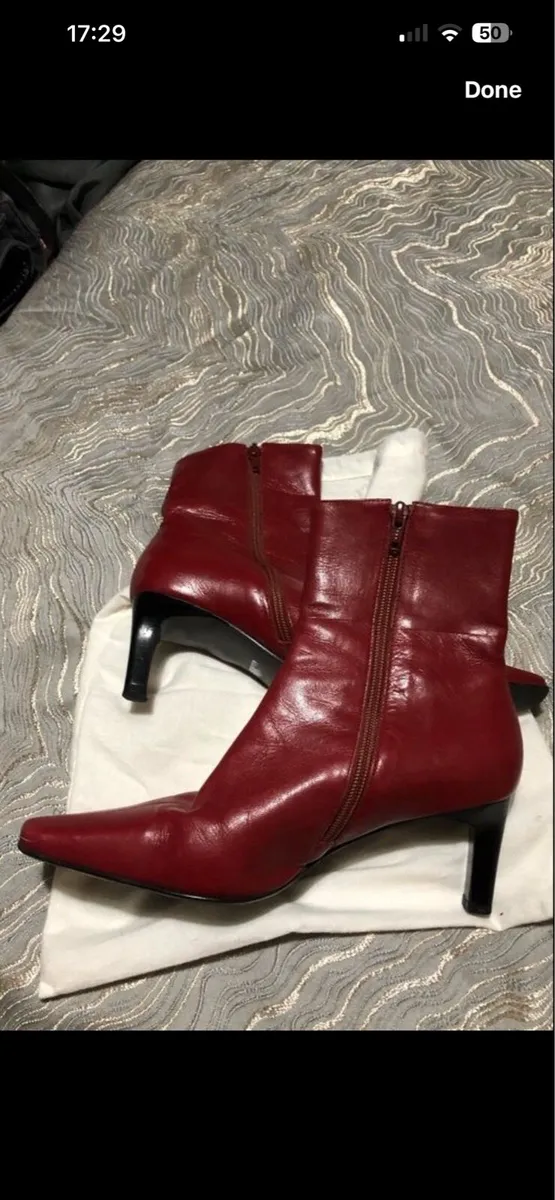 Ladies leather ankle boots size 5 €20 - Image 2