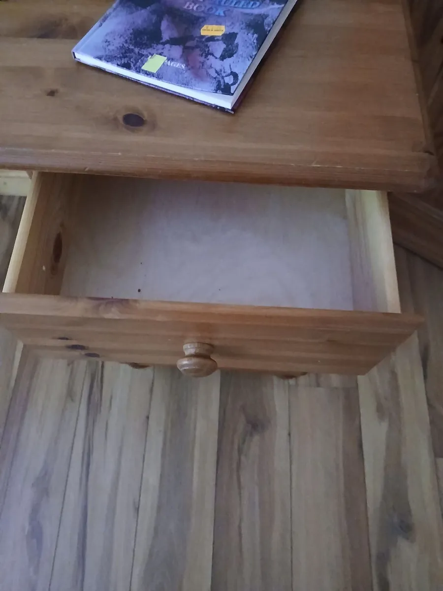 Pine work desk - Image 1