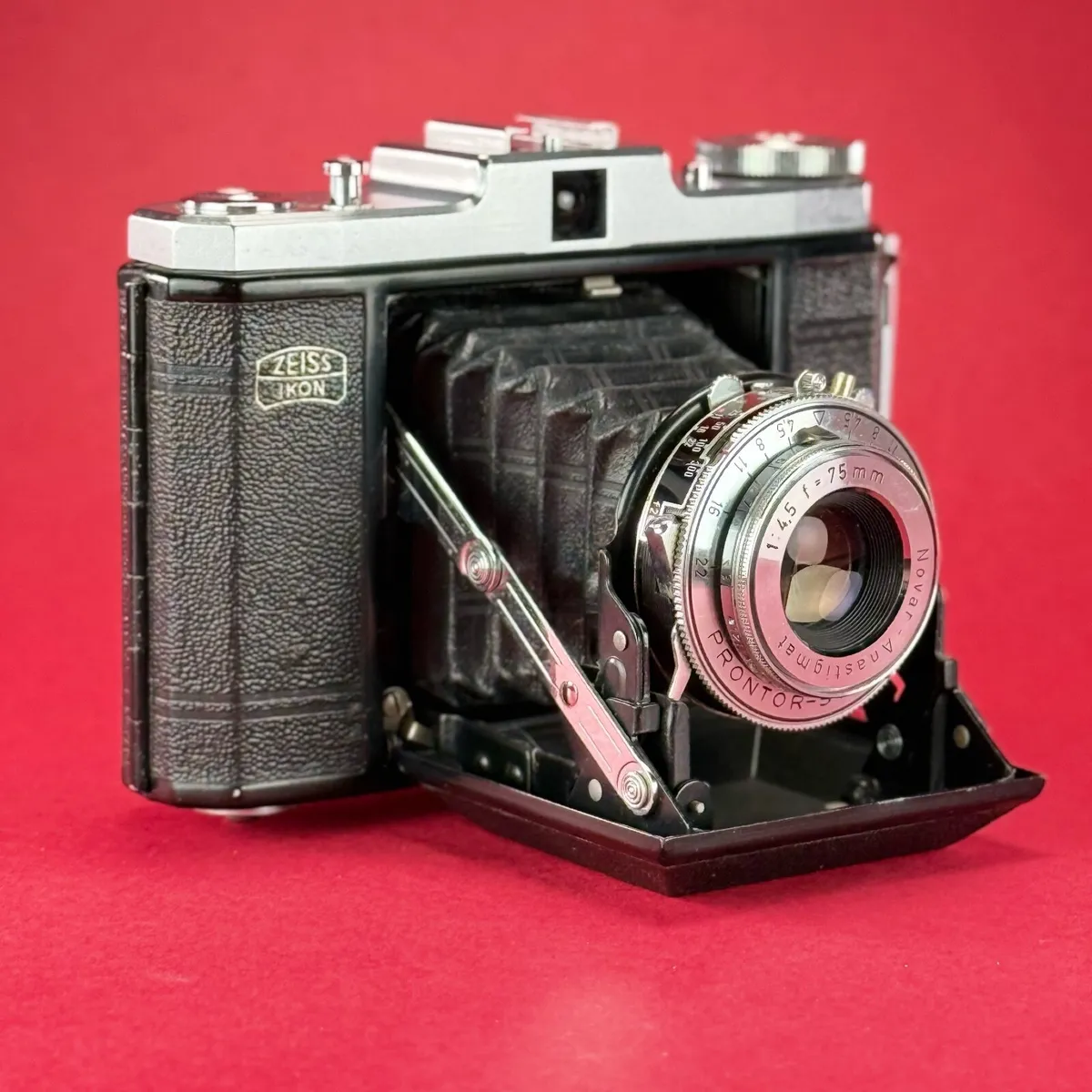 Zeiss Icon - Image 2