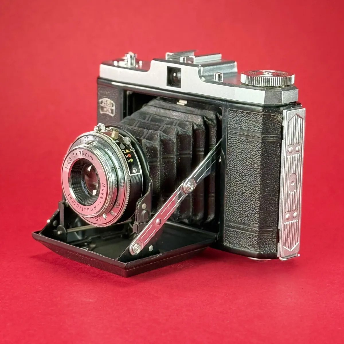 Zeiss Icon - Image 4
