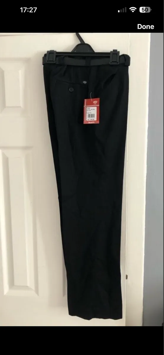 Boys BNWT black trouser age 13/14 €10 - Image 1