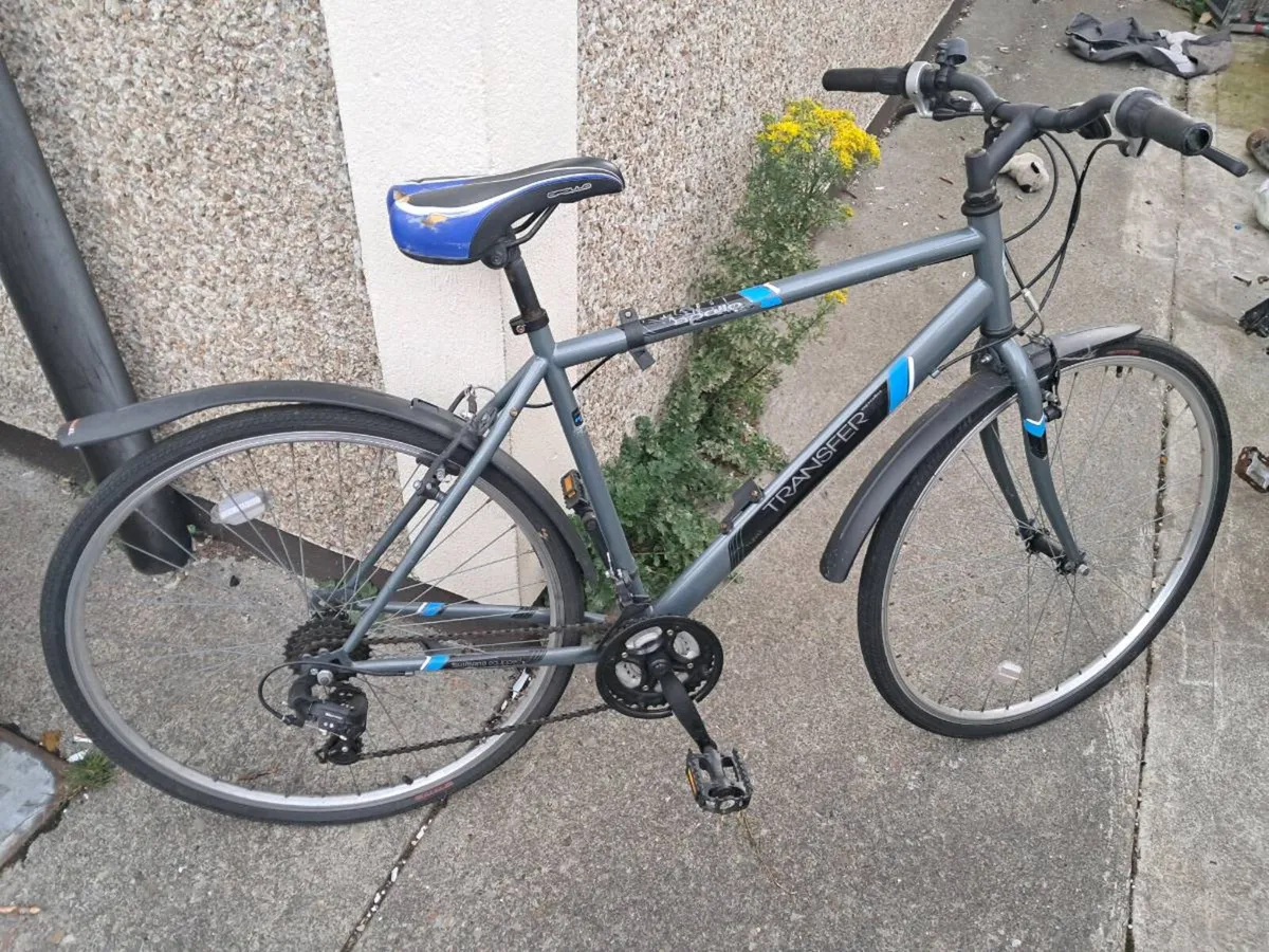 Apollo Transfer Men's Hybrid Bike - Image 1