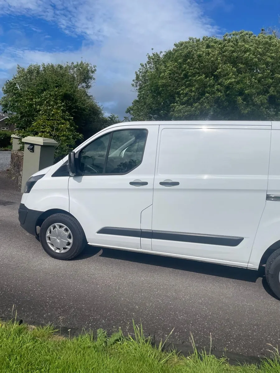Ford is Transit Custom - Image 1