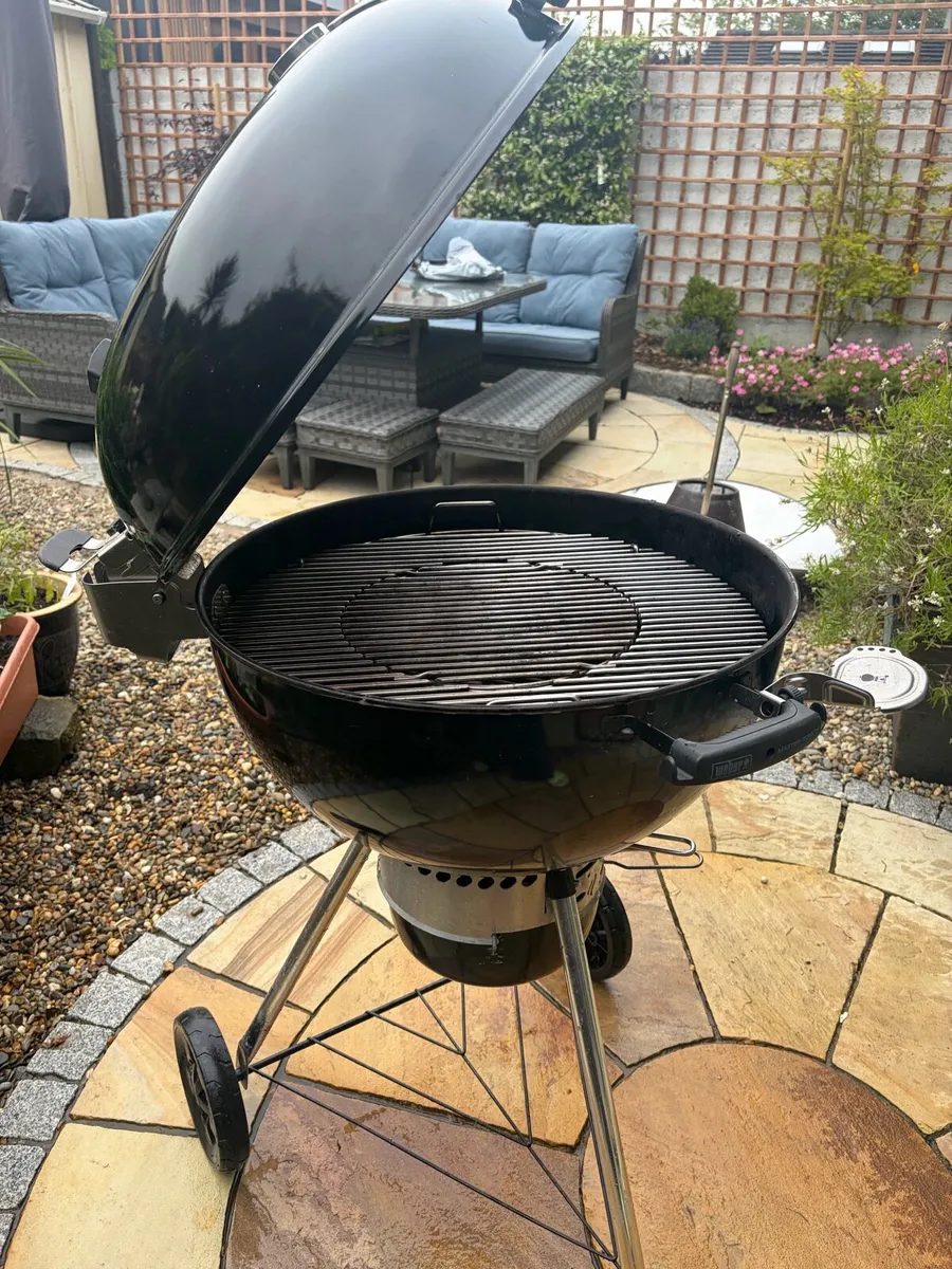 Weber charcoal bbq - Image 2