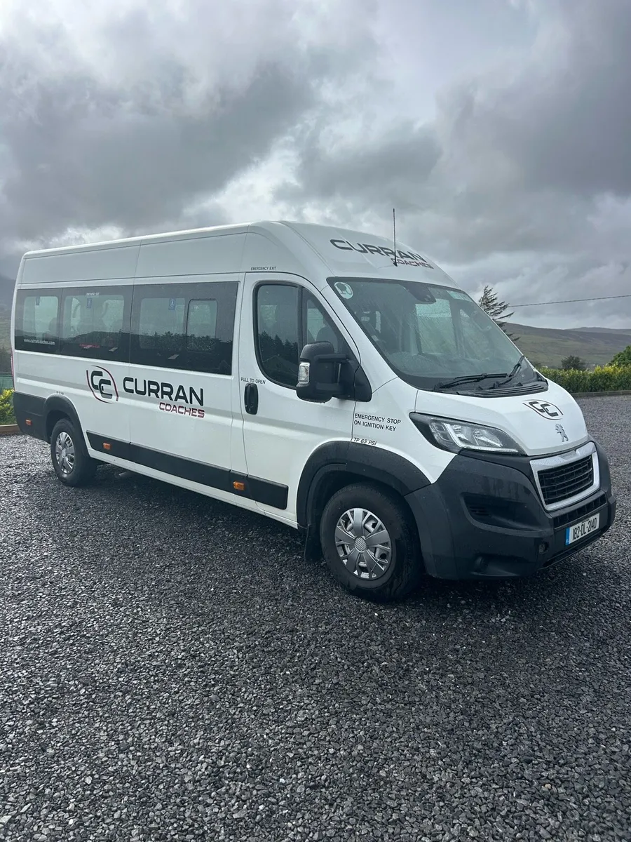 PEUGEOT BOXER 16 SEATER WHEELCHAIR ACCESSIBLE - Image 1