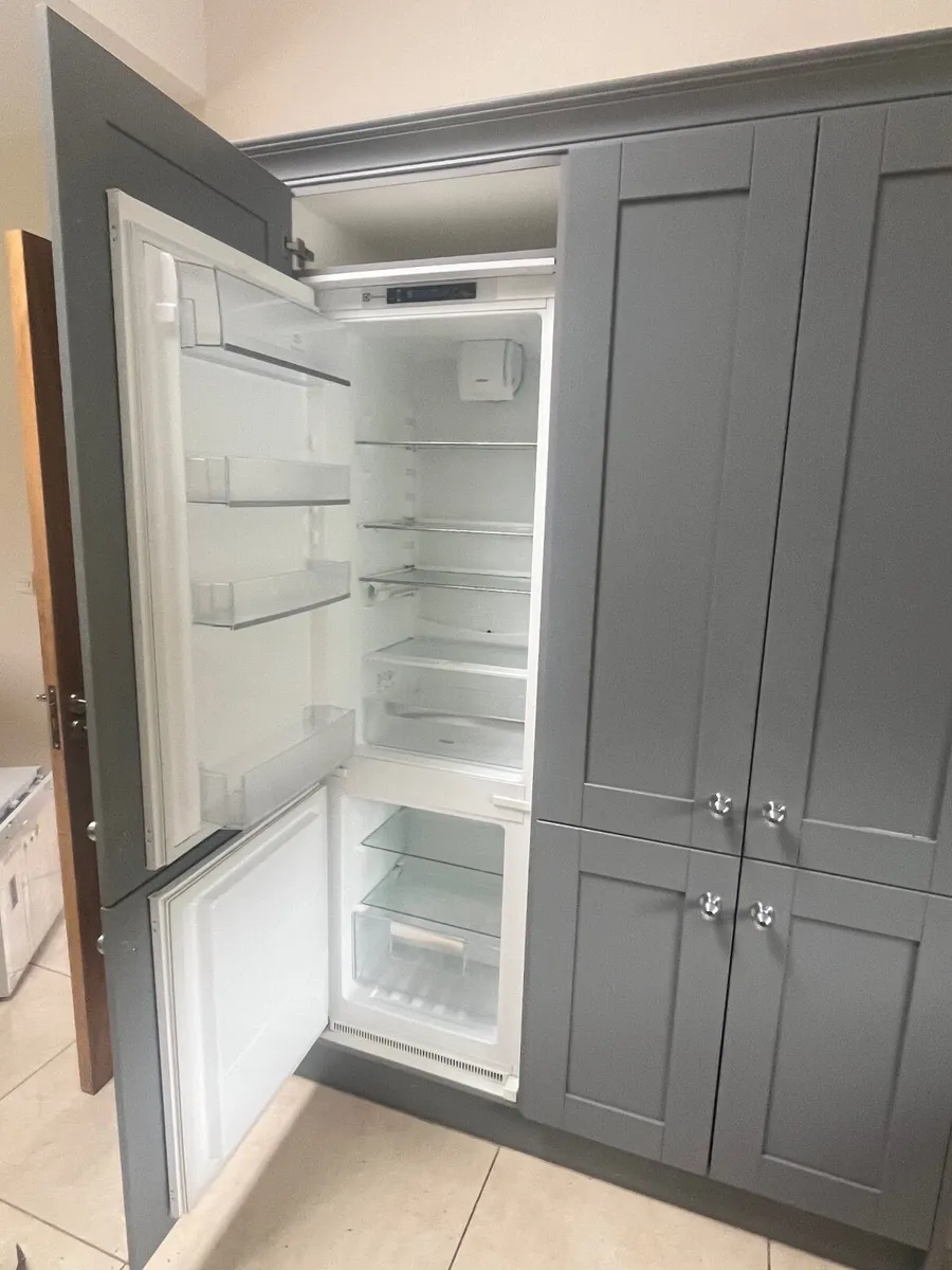 Electrolux Integrated Fridge Freezer - Image 3