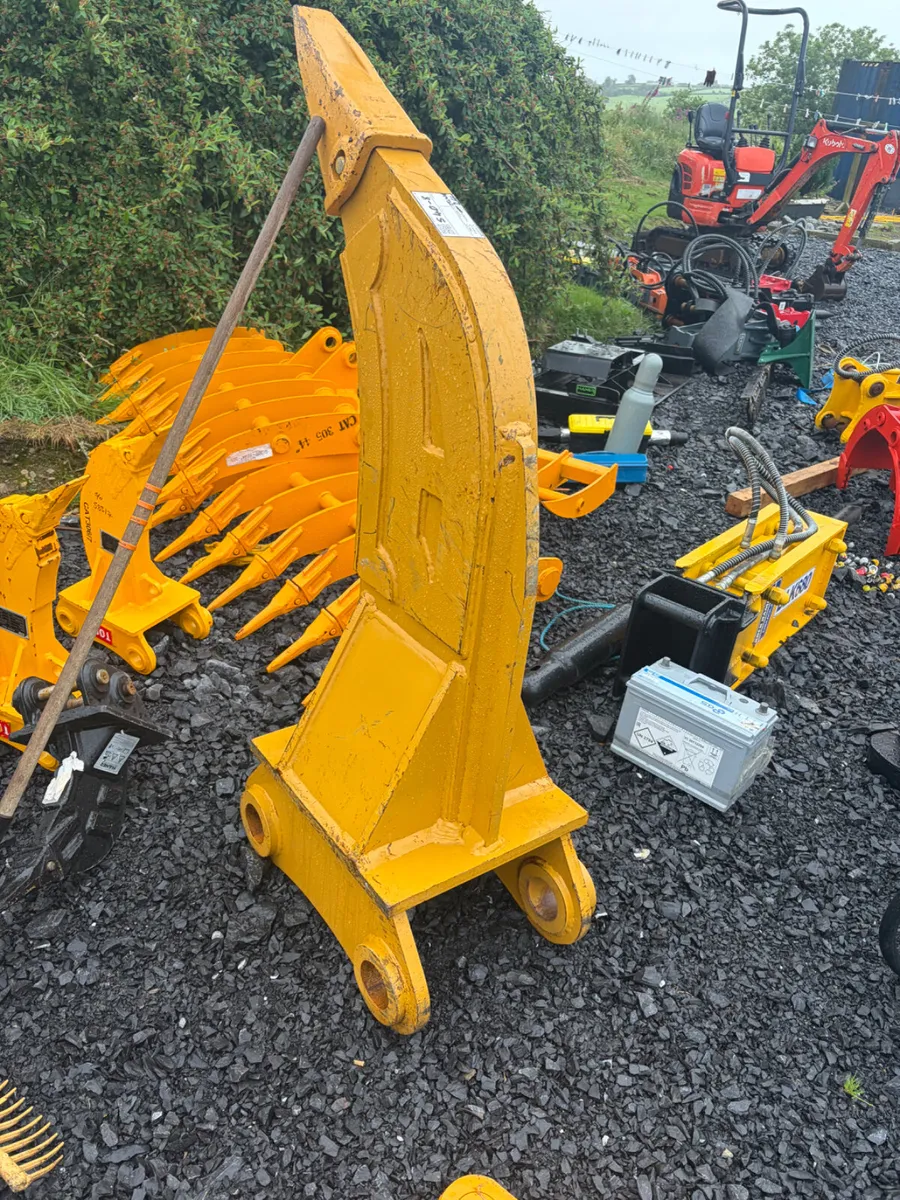 Unused 80mm pin ripper tooth for sale - Image 1