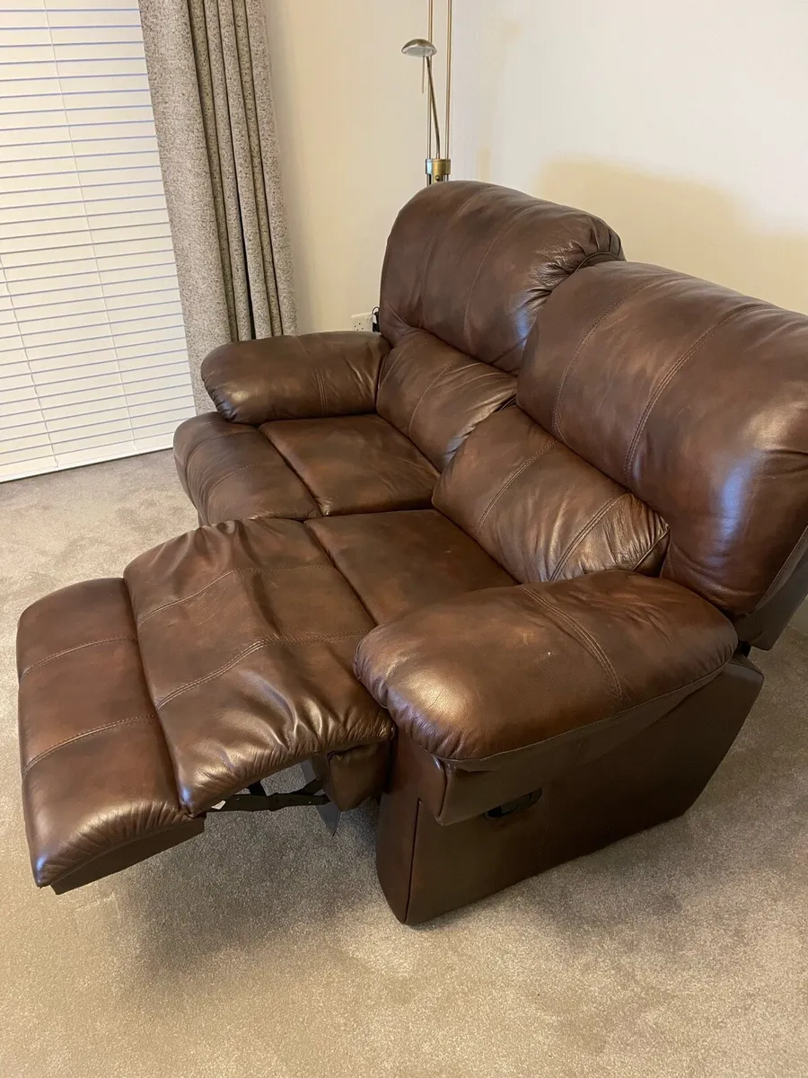 Leather two seater recliner couch - Image 2