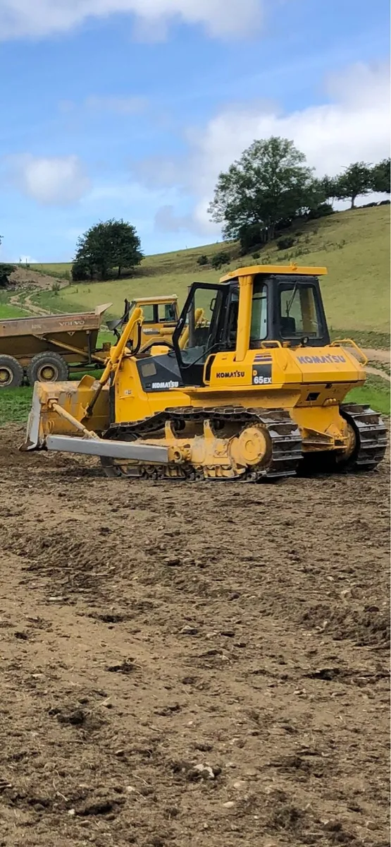Komatsu dozer - Image 2