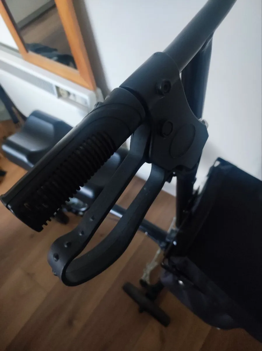 Knee scooter - excellent condition - Image 3