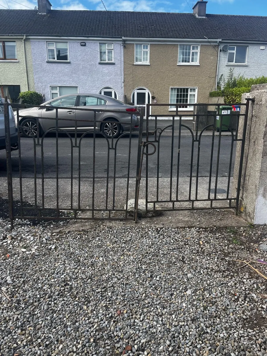 Pair of Metal Gates - Image 2