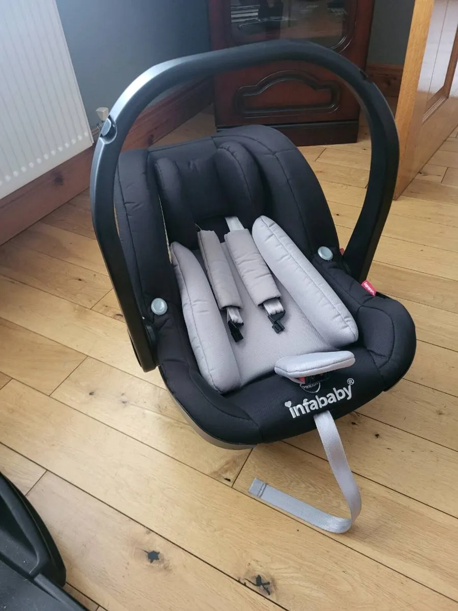 Baby car seat - Image 4