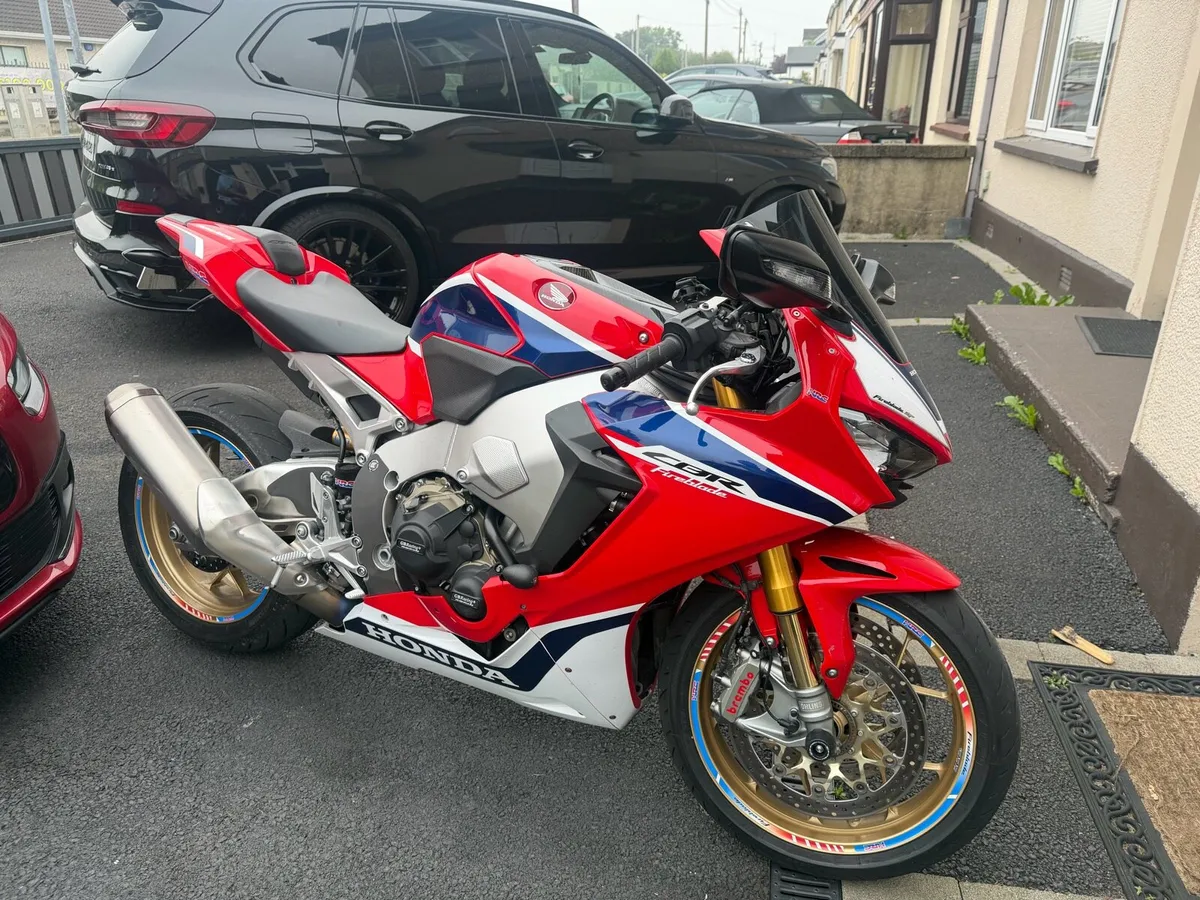 Honda fireblade SP1 - Image 1