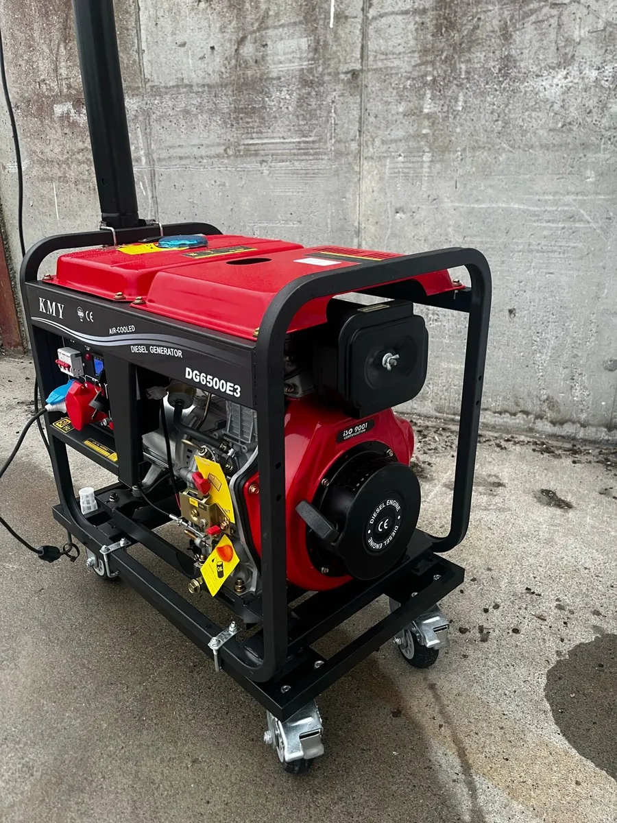 6kW Diesel Generator with 5 meter Lighting Tower - Image 1