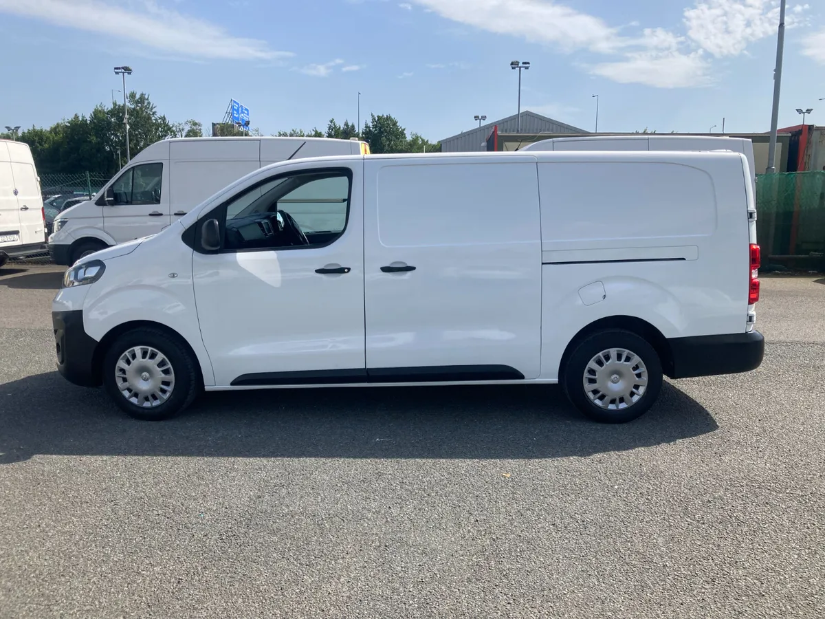 Opel Vivaro 2022 - Image 4