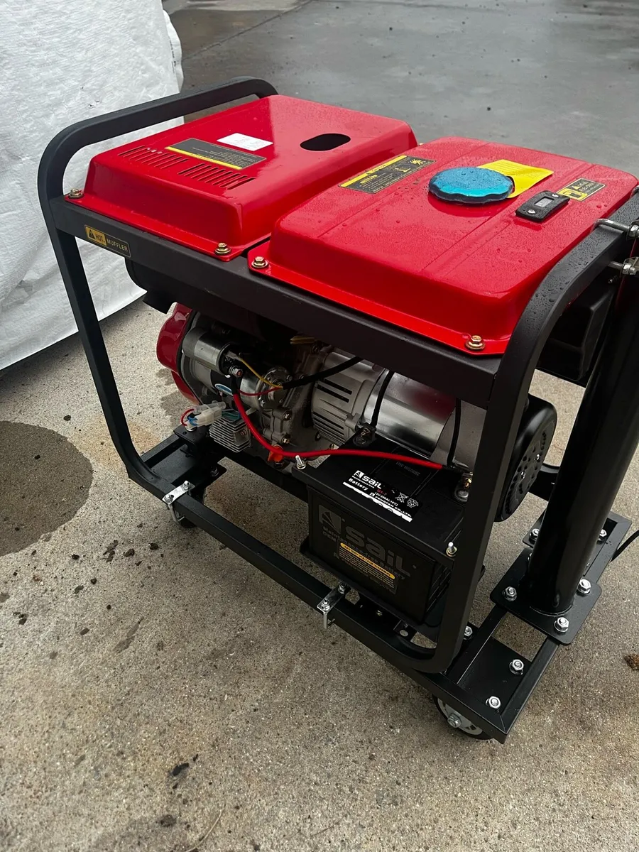 6kW Diesel Generator with 5 meter Lighting Tower - Image 4