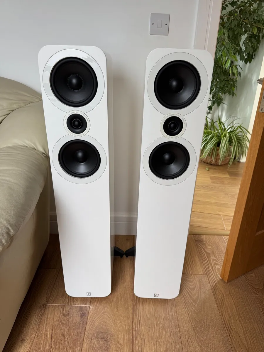 Q Acoustics 3050 pair boxed - Image 1