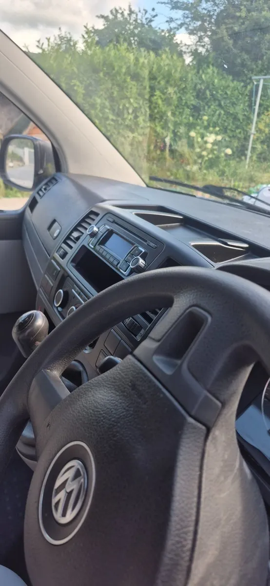 Volkswagen Transporter 2012 - Image 3